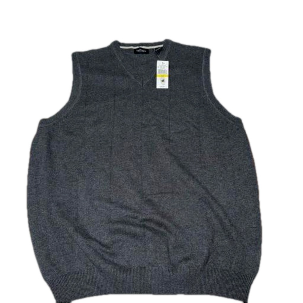 Van Heusen Charcoal Gray V-neck Sweater Vest Workwear Career Preppy Men's M NWT